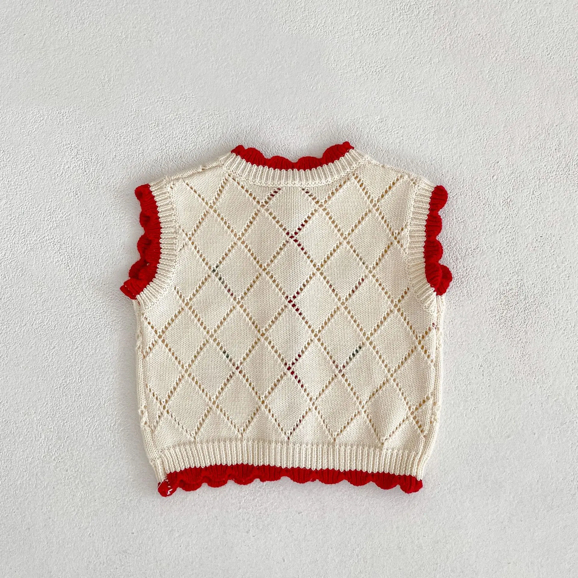 Autumn clothing 0-3 years old baby girl net celebrity cherry embroidery with red-edged knitted vest