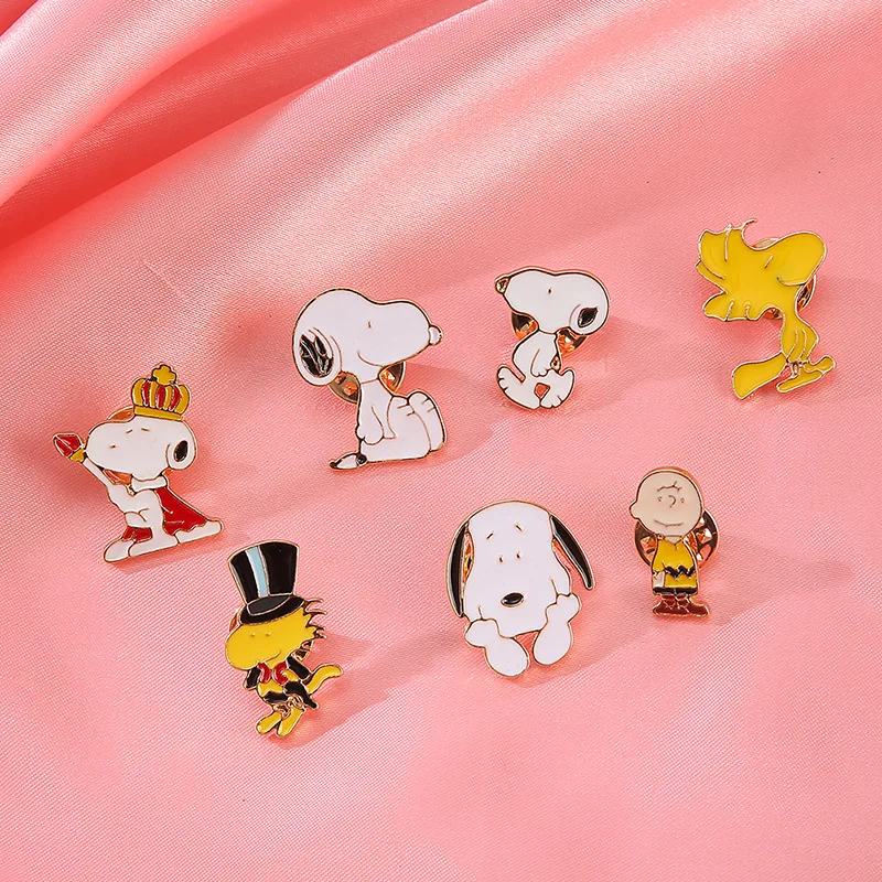 

Miniso Snoopy Брошь Мультфильм Аниме Значок Милая Башня Обложка Шляпа Аксессуары Креативные Подарки Модные Женщины