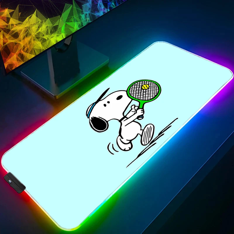 Alfombrilla de ratón LED XXL Snoopy Anime Gamer ordenador alfombrilla de ratón RGB jugadores de deportes electrónicos accesorios de juegos tableta Varmilo teclado retroiluminación