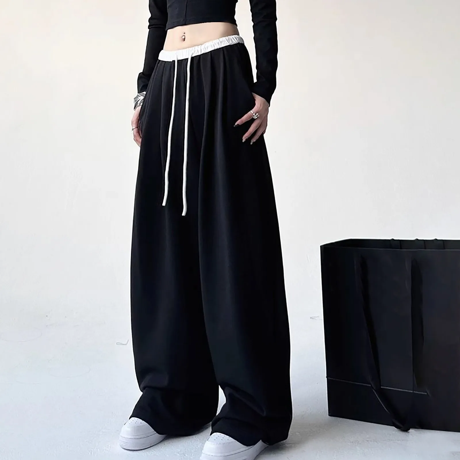 

Black Sweatpants Women Korean Autumn Casual Baggy Pants Vintage Harajuku Streetwear Straight Sports Trousers Fashion 2024