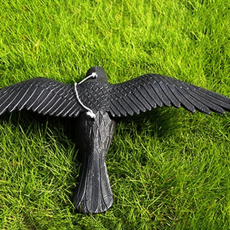 Crow Decoys Black Feathered Crow Standing Simulated Raven Statue Decoys Outdoor and Garden Decorations high quality