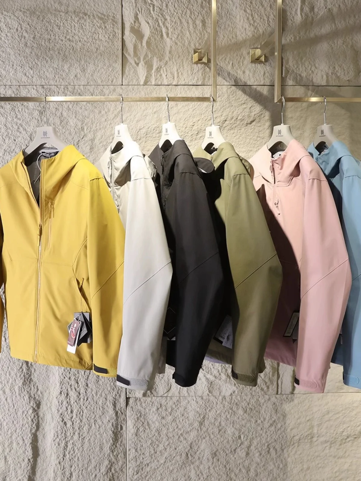 

Водонепроницаемая повседневная куртка A740 из полиэстера для активного отдыха, весна 2024, свободный крой, модный городской стиль