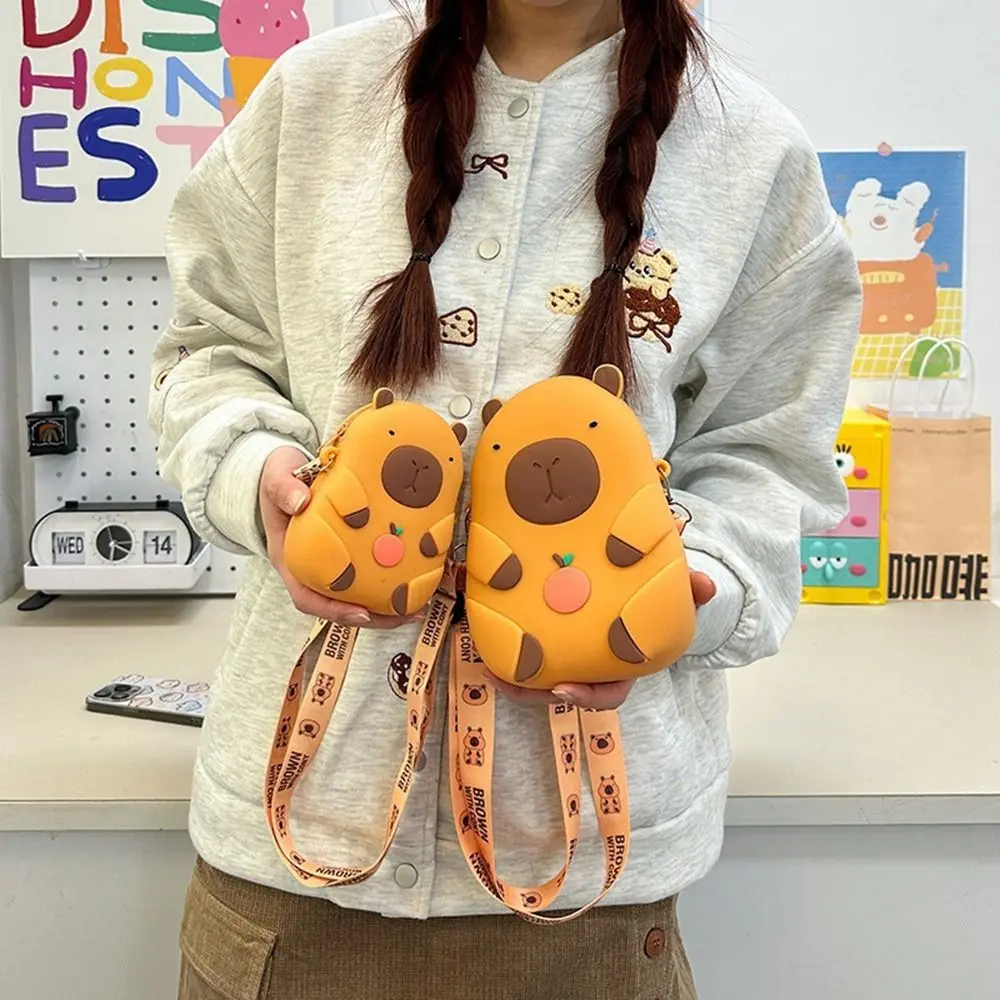 

Coin Purse Capybara Crossboday Bag Cartoon Adjustable Straps Silicone Shoulder Bag Doll Small Wallet Kawaii Animal Purse Friends