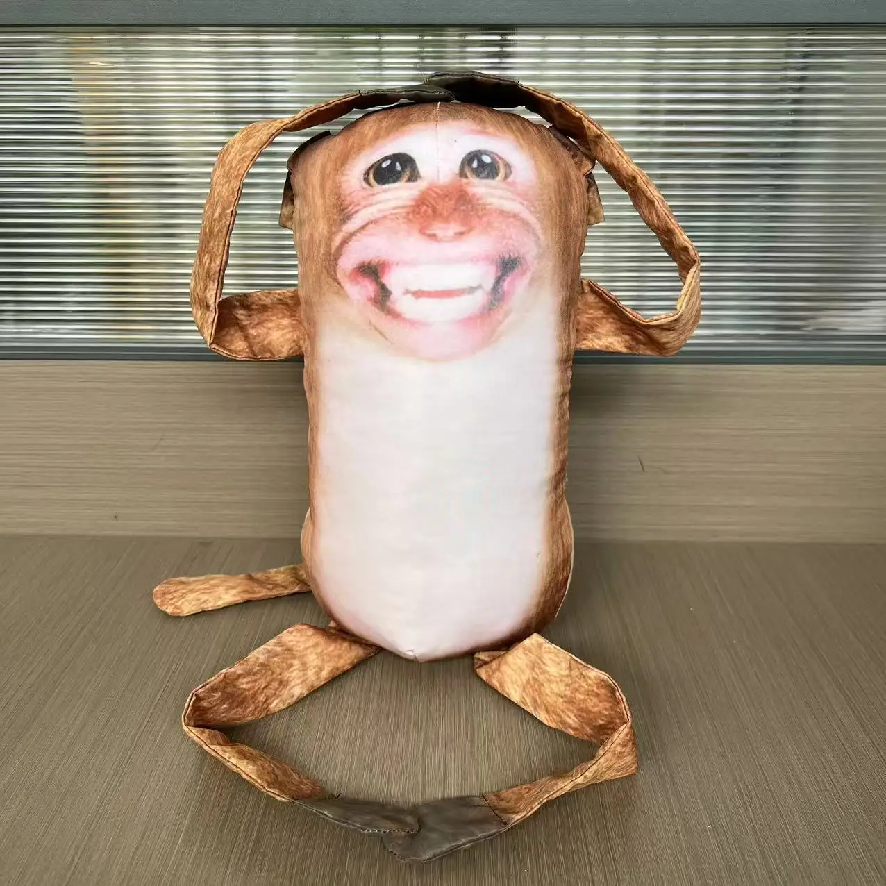 المعانقة قرد ألعاب من القطيفة محشوة الحيوان وسادة نوم 28 سنتيمتر مجردة دمية المغناطيس دمية يد غرفة ديكور هدية عيد ميلاد للأطفال