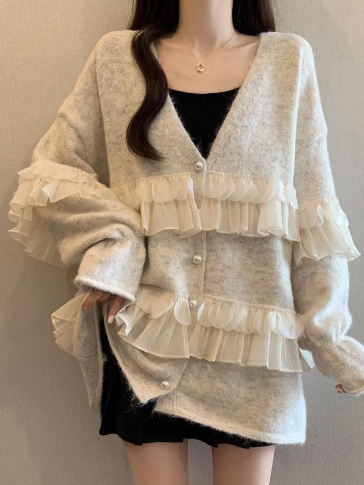 

Вязаный кардиган с V-образным вырезом для женщин больших размеров, осенне-зимний, свободного кроя, очень красивый свитер-жакет с дизайнерскими вставками