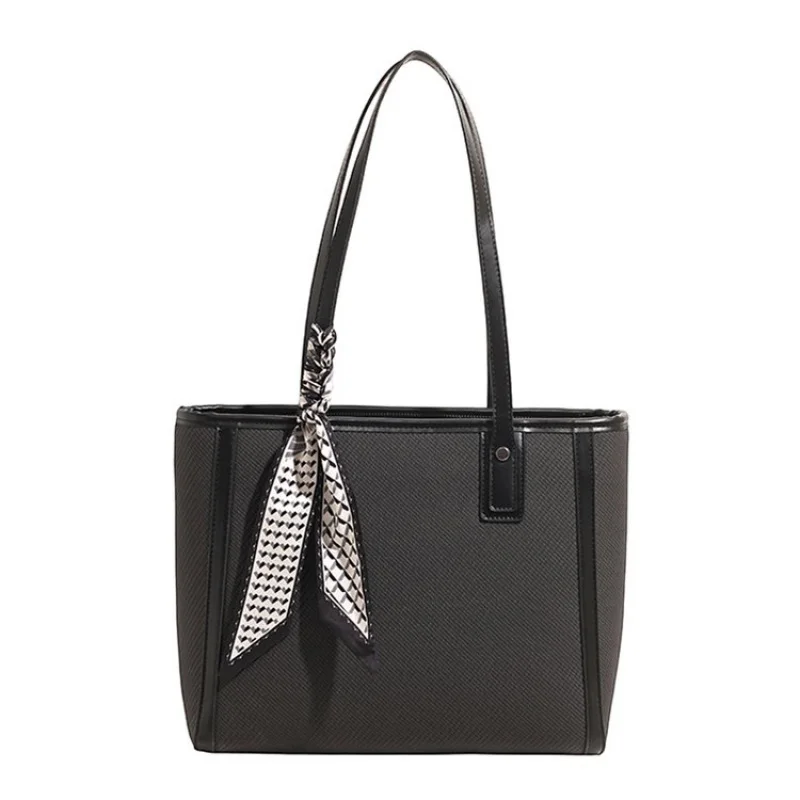 

Premium Leather Shoulder Bag For Women, Fashionable Crossbody Messenger Handbag By Famous Designer, Chic And Functional