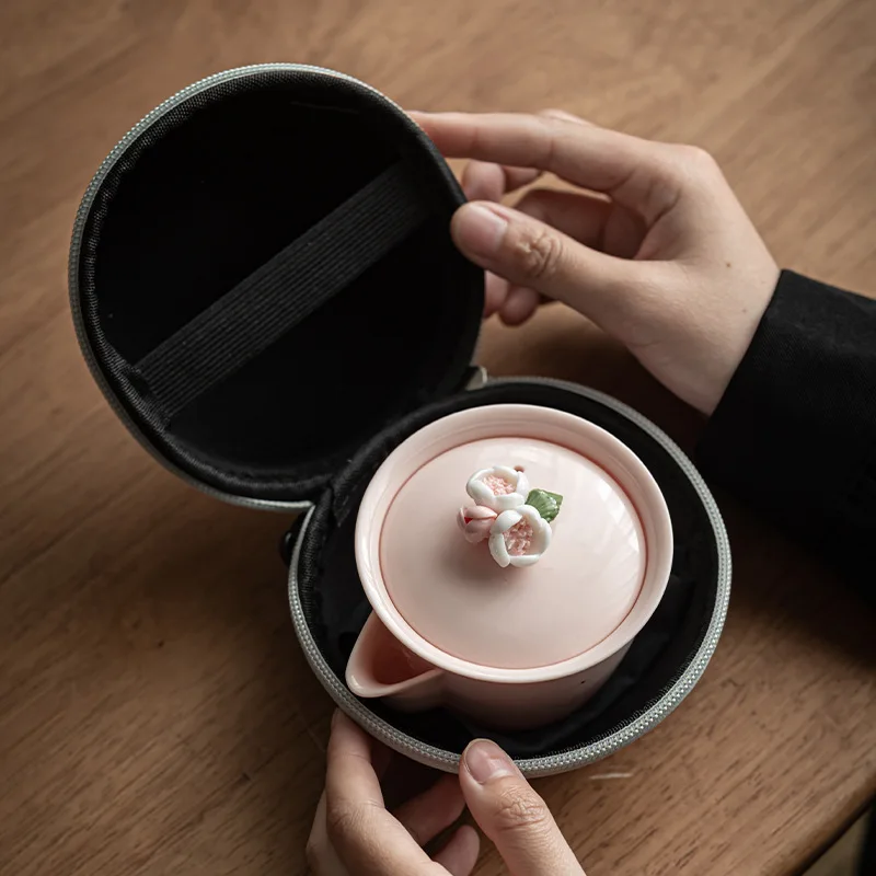 Portable Beauty Tea Infuser Pink Teapot with Tea Cup Handcrafted Flower Lovely Ceramic Teapot Japanese Outdoor Porcelain Tea Set