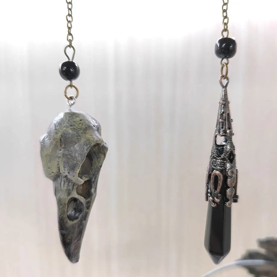 Natural Stone Pendant Black Obsidian Crystals Pendulum for Divination Dowsing Healing Raven Skull Spiritual Pendulos X189