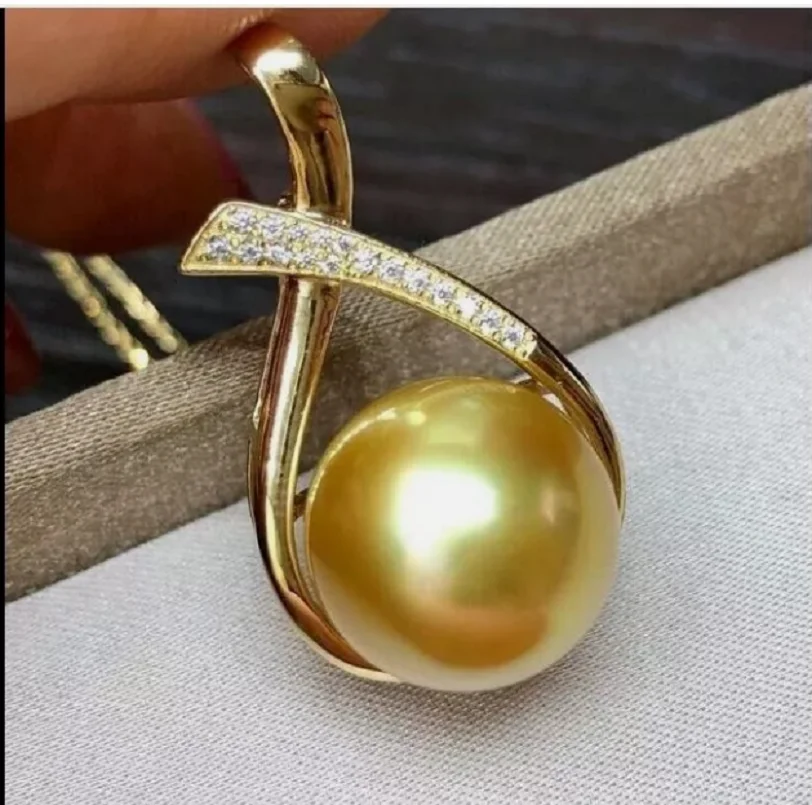 Gorgeous luster AAAAA 11-12mm south sea Golden Round pearl pendant 18