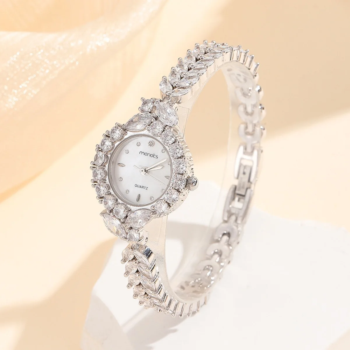 Luxury Women's Watches  Cubic Zirconia Elements Crystal Bracelet Watch for Wedding Party Evening Wear Bride Watches Jewelry Gift