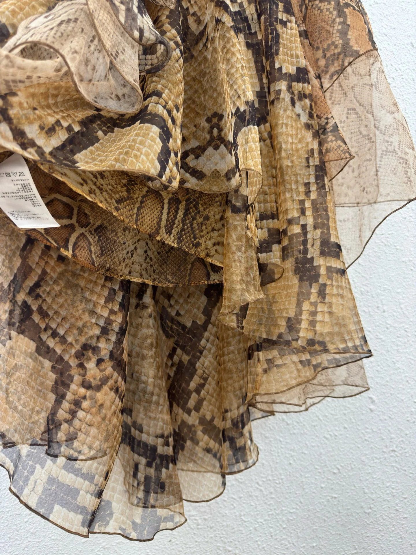 بلوزة نسائية فاخرة من الحرير الحقيقي لعام 100% مطبوعة مكشكشة برباط علوي عالي الجودة بلوزة بوهيمية أنيقة كلاسيكية أنيقة على طراز الشاطئ #1