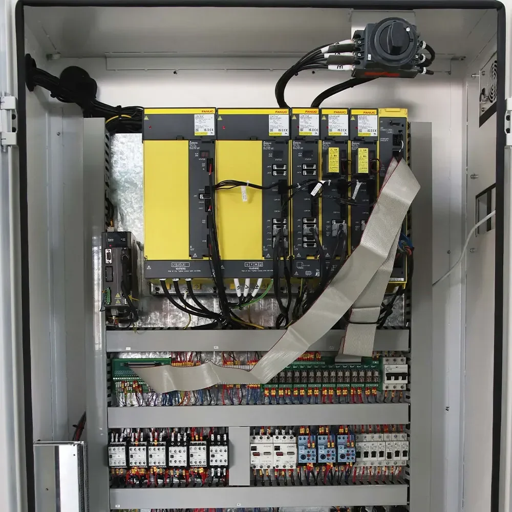 Tour CNC Fanuc KDCL-28