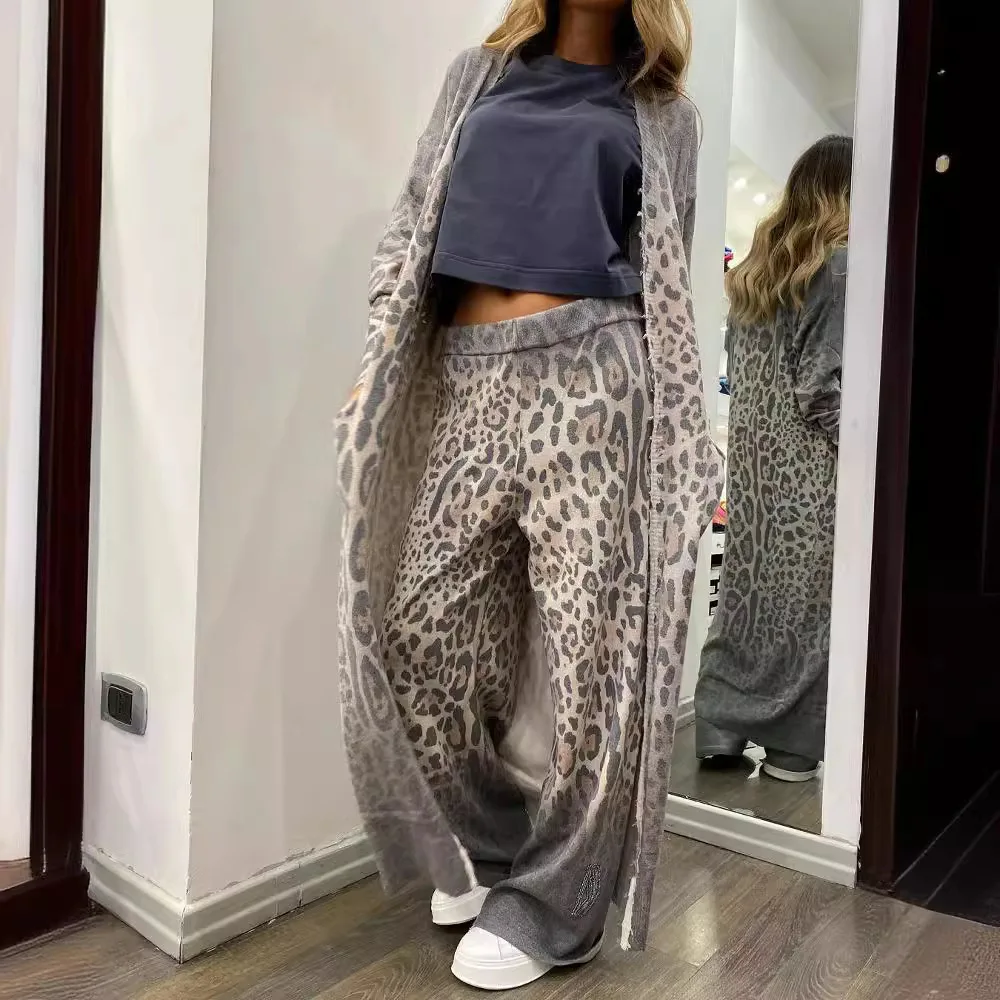 Conjunto de duas peças com estampa de leopardo para mulheres, jaqueta cardigã de manga comprida e calças largas, roupa casual para salão, moda primavera