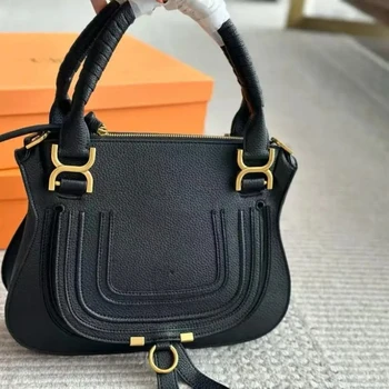 Klasyczna torebka crossbody ze skóry naturalnej z frędzlami w stylu vintage, damska torebka na ramię, klasyczna torebka z przeszyciami w kształcie litery U, rok 2026.
