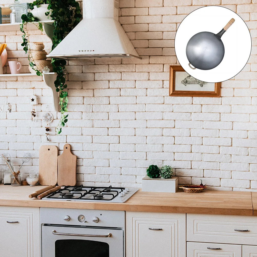 

1Pcs Non-Stick Iron Wok with Wooden Handle Practical Cooking Pan for Home Bbq Fried Potatoes Scrambled Eggs Grey