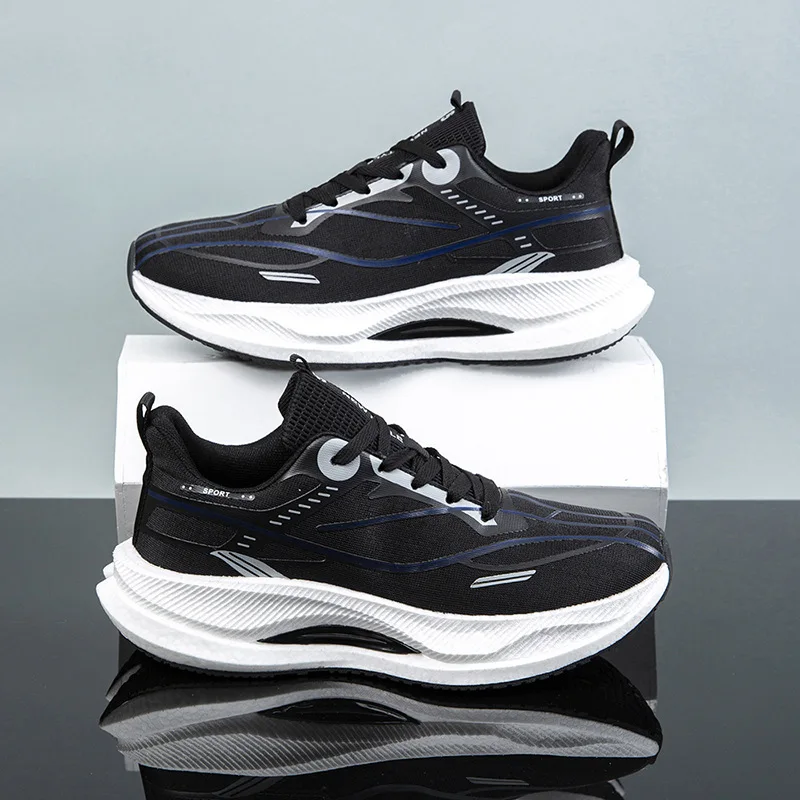

Новые четырехсезонные мужские туфли из дышащей ткани на толстой подошве, противоскользящие и износостойкие кроссовки для спорта и отдыха.