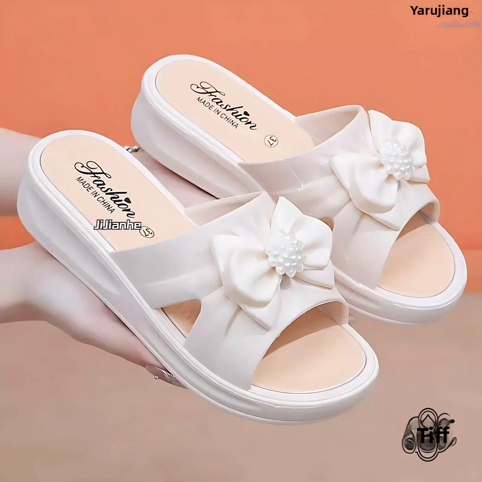 

Women's Summer Thick Bottom Home Outdoor Wear Anti-slip Soft Bottom Fashion Slope Heel Mid-aged Mom Slippers Convenient EVA M...