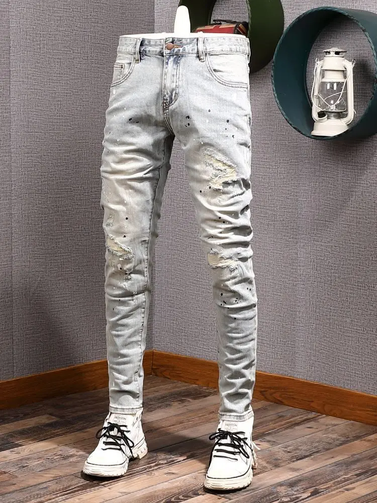 Autumn 2025 Light-colored High-end Ripped Jeans New Men's Trendy Brand Spray Paint Retro Old Scratched Patch Luxury Men's Pants