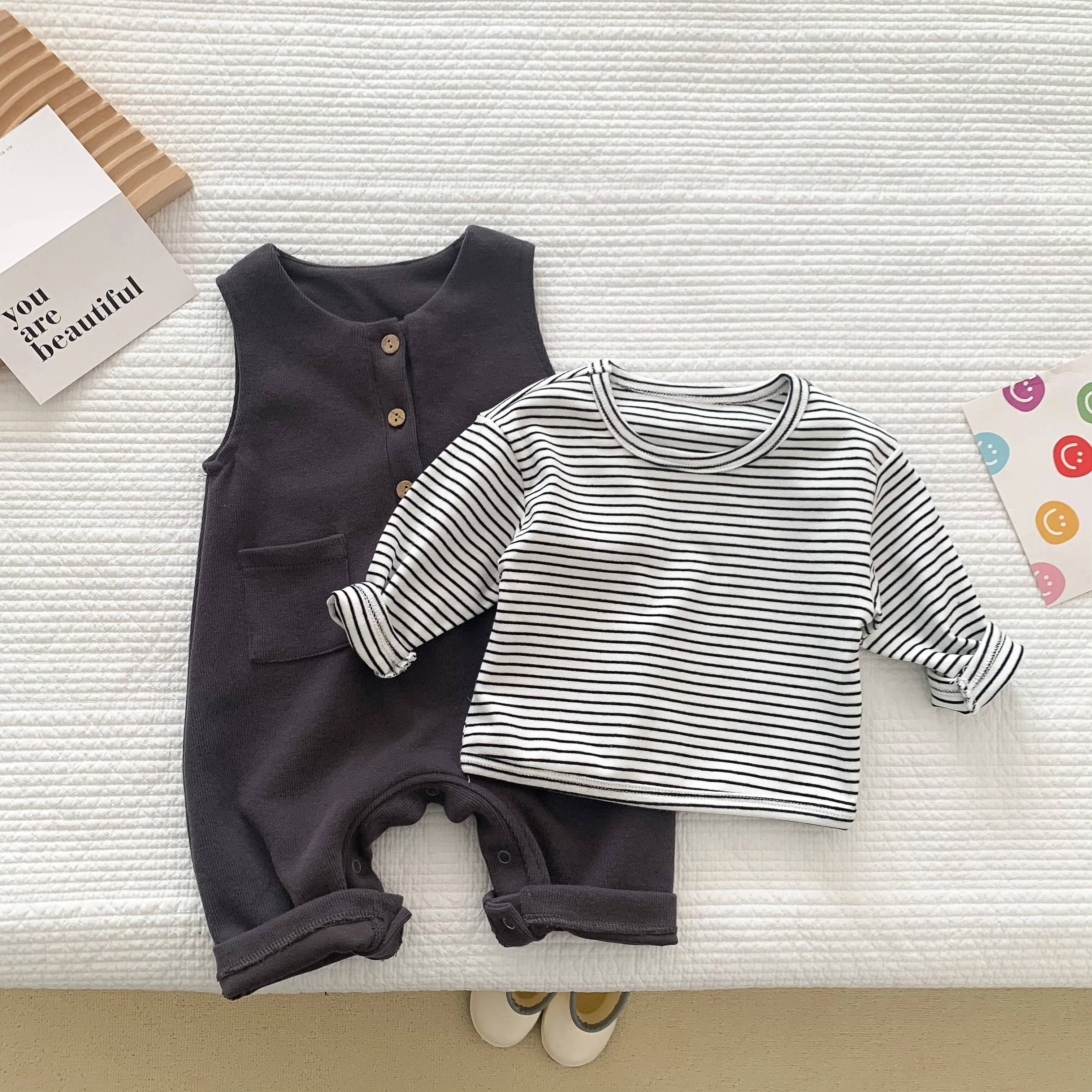 Spring And Autumn Newborn Baby Boys Sleeveless Solid Jumpsuit O-neck Simple Suspender Trousers Korean Fashion Soft Casual