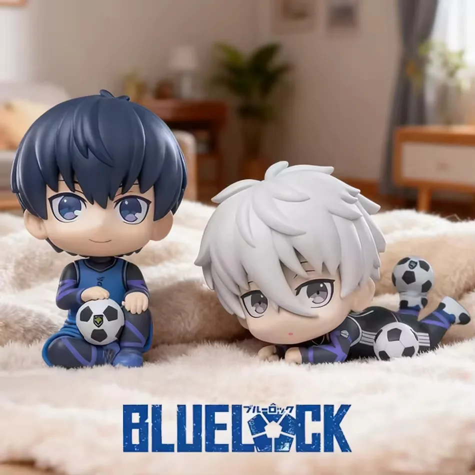 Blue Lock Kawaii Nagi Yisagi Isagi Yoichi Seduto Action Figure Doll Modello da tavolo Anime Periferico Creativo Regalo di compleanno Giocattoli