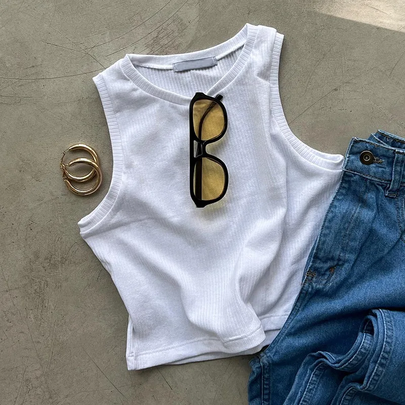 

The inner white vest is fresh, sweet, sexy, round neck, fashionable, simple and versatile, elegant vacation style, high-end dres