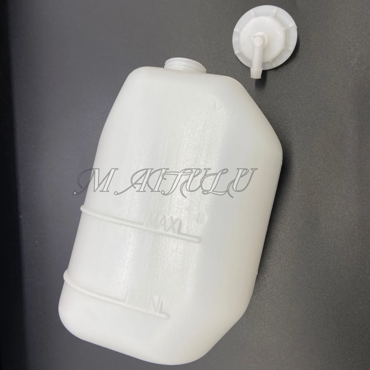 Picture 5: Available for Honda 2015 20 16 2017 2018 2019 2020 Odyssey RC3 ELYSION RR8 Antifreeze Auxiliary Water Bottle Water Tank