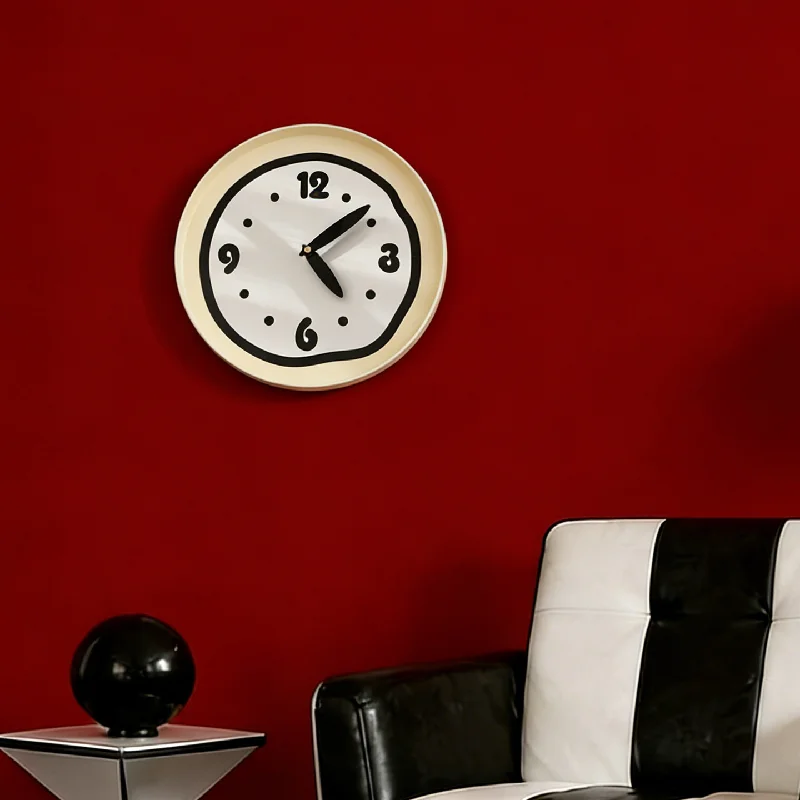 Modern Round Cream Wall Clock Minimalist Distorted Line Design Home Decor Wall-mounted Clock For Living Room Bedroom