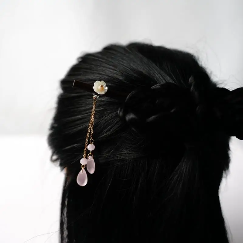 Classical handmade hairpins, wooden hairpins, ancient costume headdresses, simple antique style coiled hair accessories, women