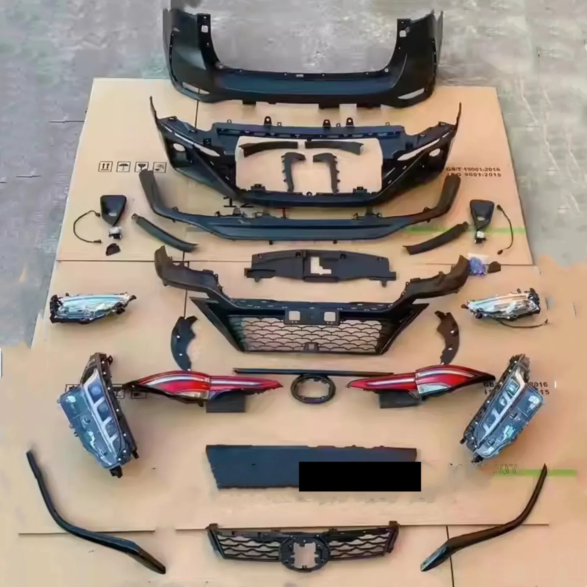 

Передний задний бампер, решетка фар, задний фонарь в сборе для Toyota Fortuner 16-20 Convert 21, новый стильный комплект, автомобильные аксессуары