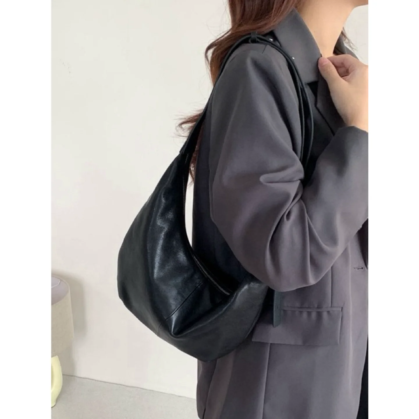bolso-de-mujer-de-cuero-suave-con-forma-de-dumpling-bolso-de-hombro-cruzado-con-forma-de-luna-2025-bolso-de-mano-de-cuero-v