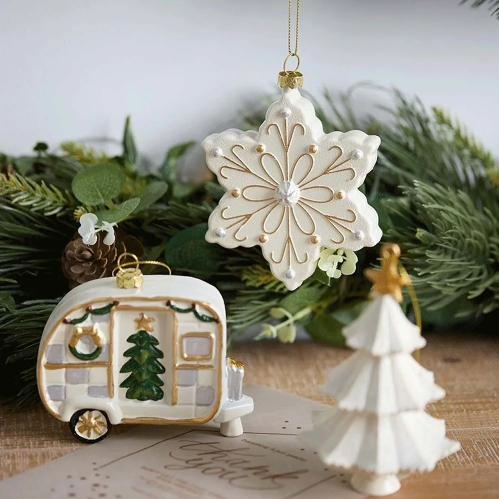 

Romantic PVC Christmas Hanging Ornament House Snowflake Xmas Pendant Polyester Donut Christmas Tree Decoration Bar