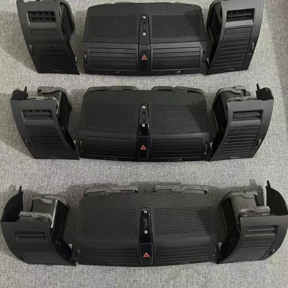 

HAOCHEN Interior Car Accessories Air Outlet Vent For Toyota Mark X Reiz X120 2005-2008 Car Styling Auto Parts