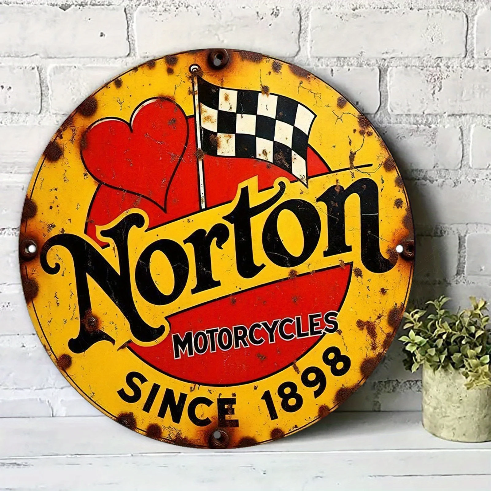 2D Flat – Vintage Norton Motorcycles Metallschild – Retro 19,99 cm runde Aluminium-Wanddekoration mit kariertem Flaggen-Design, ideal für