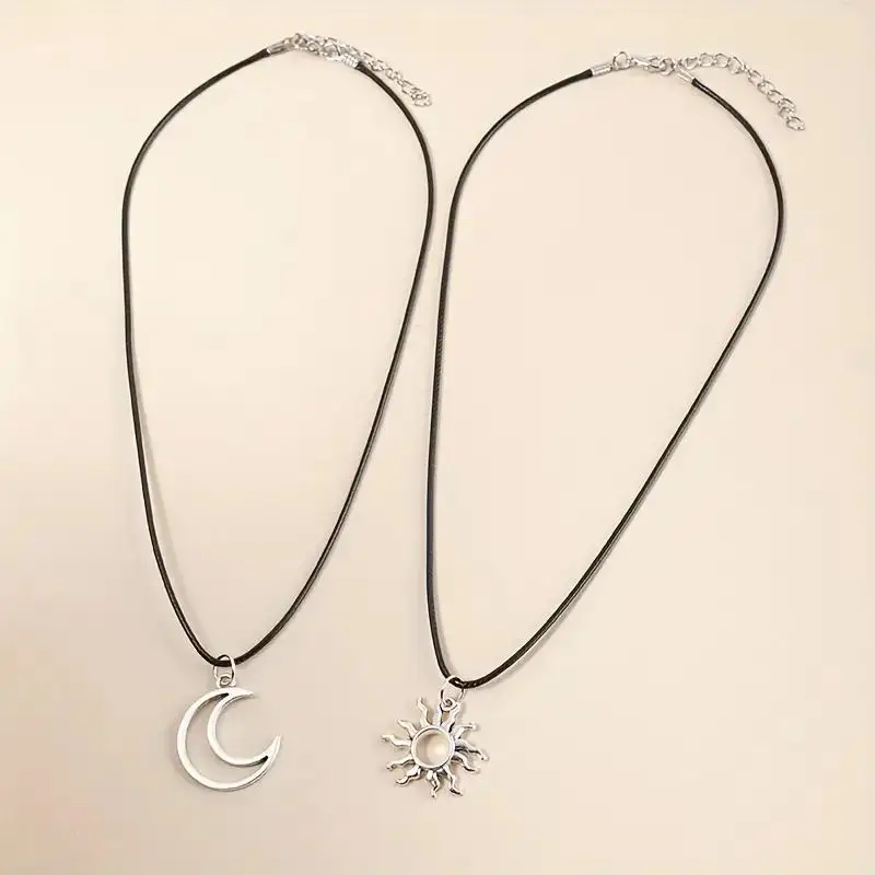 2Pcs Fashion Metal Simple Design Sun Moon Pendant Necklace for Women Fashion High Jewelry Gift Accessories