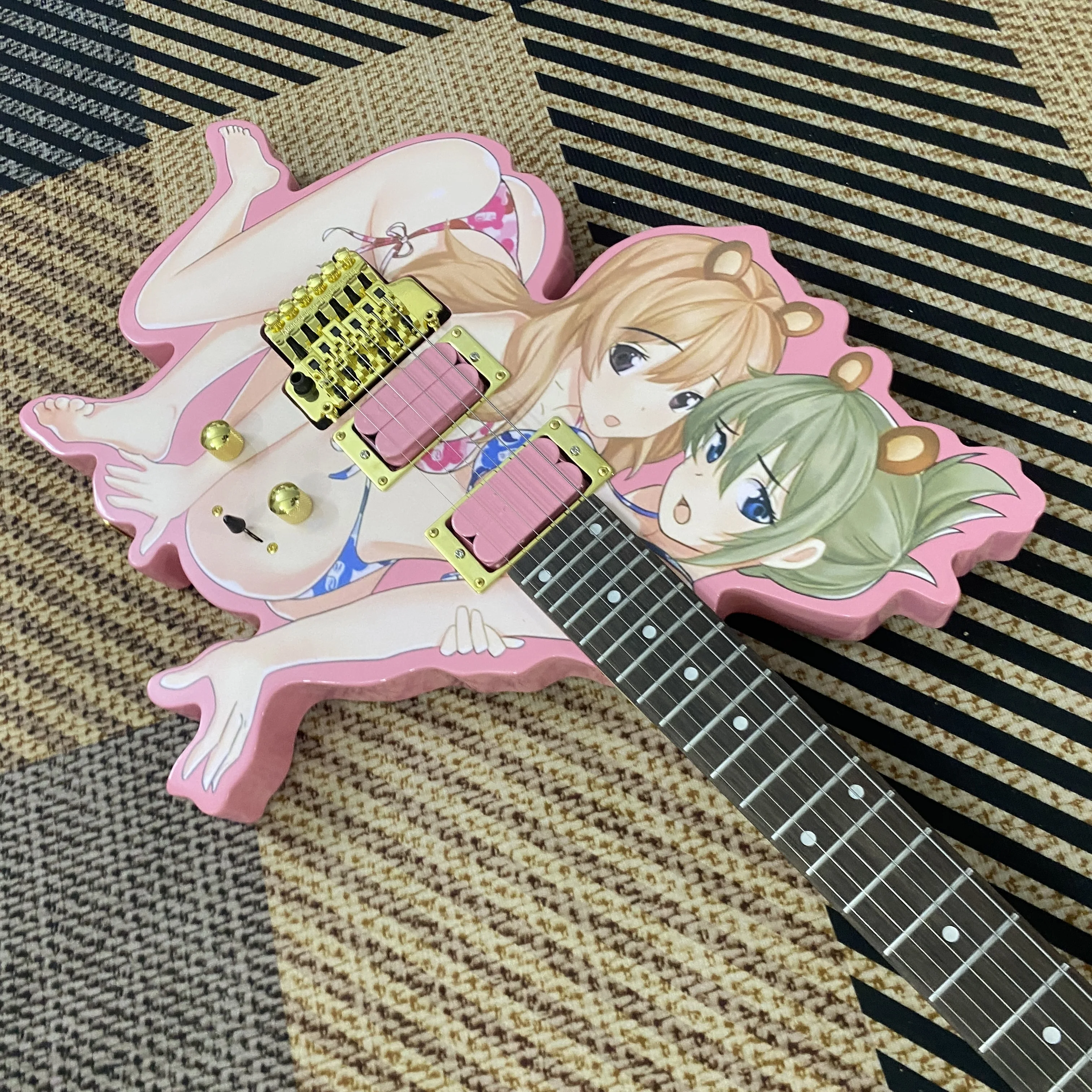 جيتار كهربائي على شكل خاص من Vicers مع لوحة أصابع من خشب الورد، 6 أوتار، 24 فريت، رقبة خشب القيقب، أجهزة ذهبية