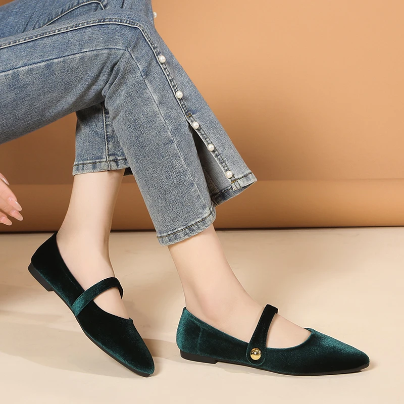 New Fashion Women's Pointed Toe Flat Shoes with Velvet Matte Finish Single Women Comfort Loafers Shoes Mary Jane Shoes