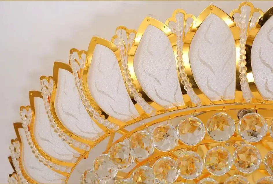 

Golden European-style Lotus Crystal Lamp Ceiling Lamp Round Atmosphere Living Room Lamp Led Bedroom Hanging Lighting.