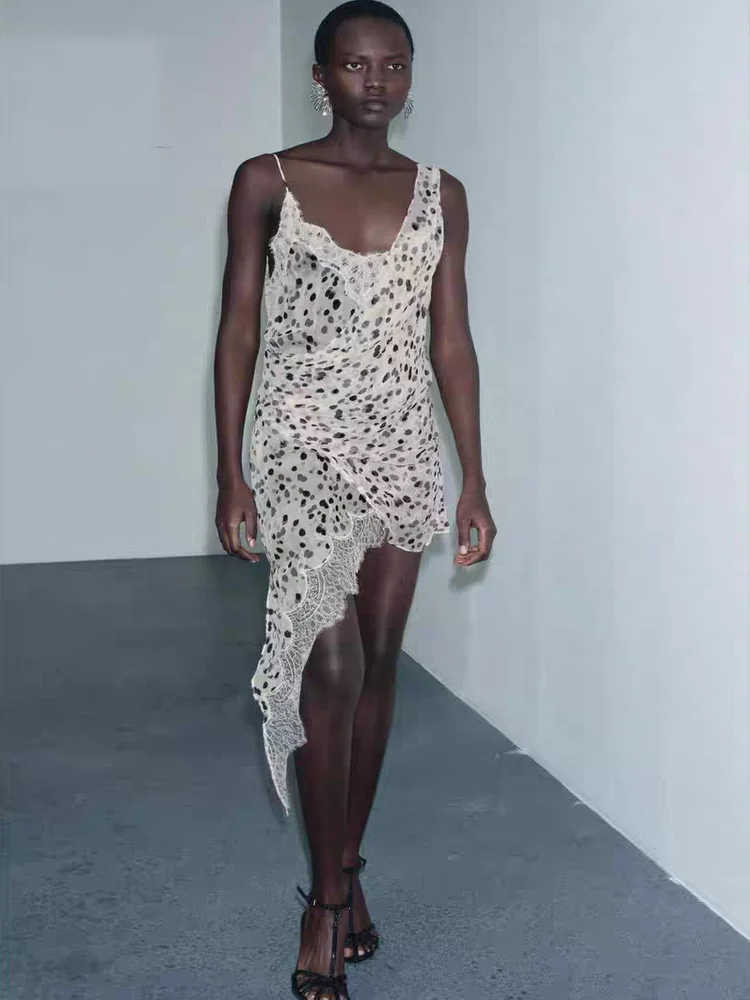 ملابس داخلية نسائية من الدانتيل Brtte ذات نقطة مستديرة Sle وصلت حديثًا ملابس داخلية شتوية 2025 تصميم مستوحى من الملابس الداخلية Ele #3