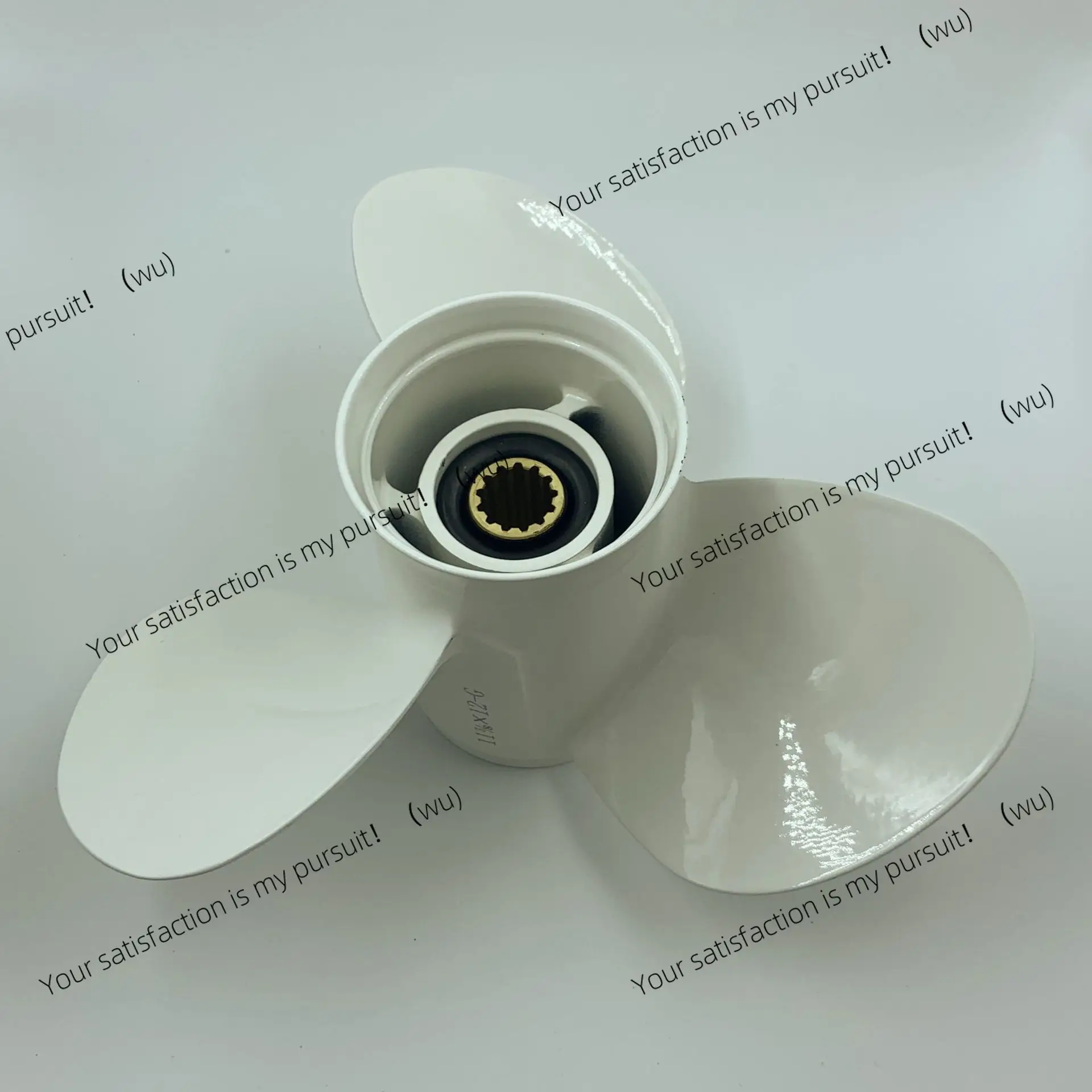 

12-Inch propeller, 11 3/8X12-G spinner for Yamaha outboard 663-45952-02-00