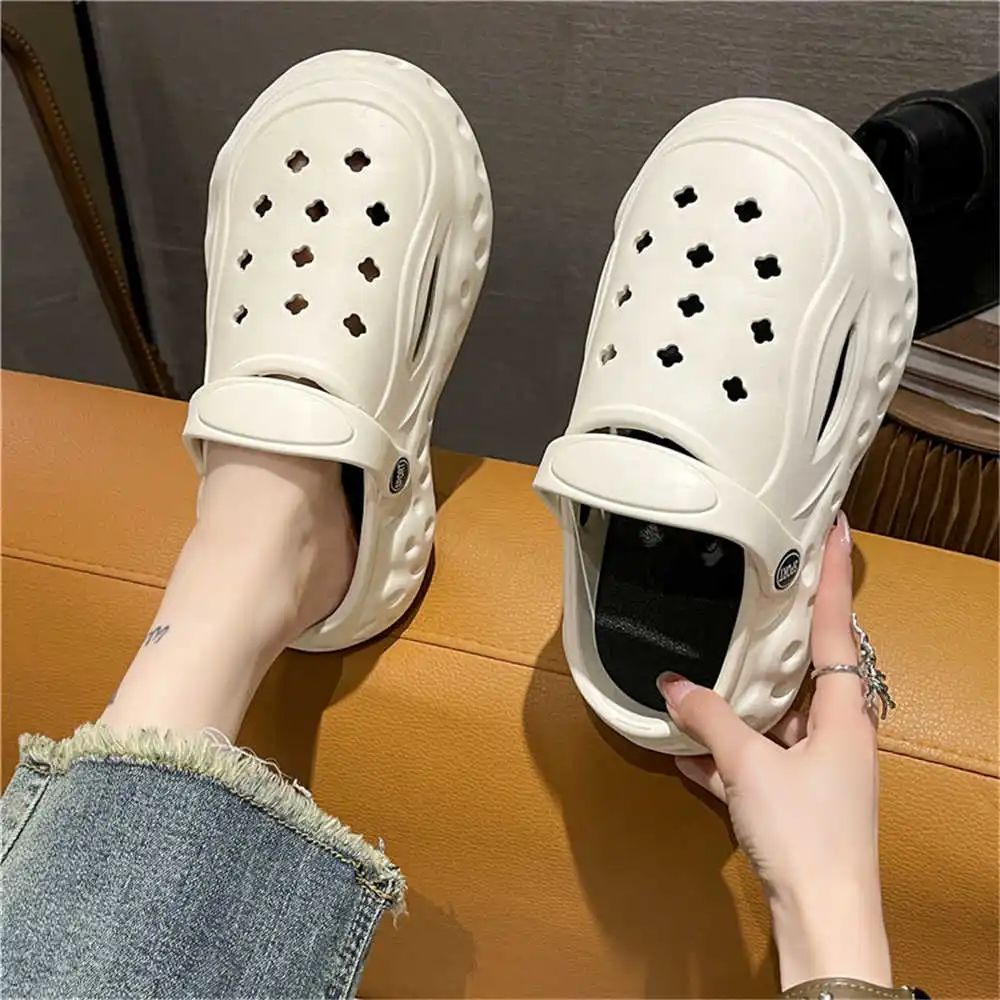 Lightweight Gardeners Rubber Slipper Orange Women's Shoes Sandals White Ladies Sneakers Sports Beske...