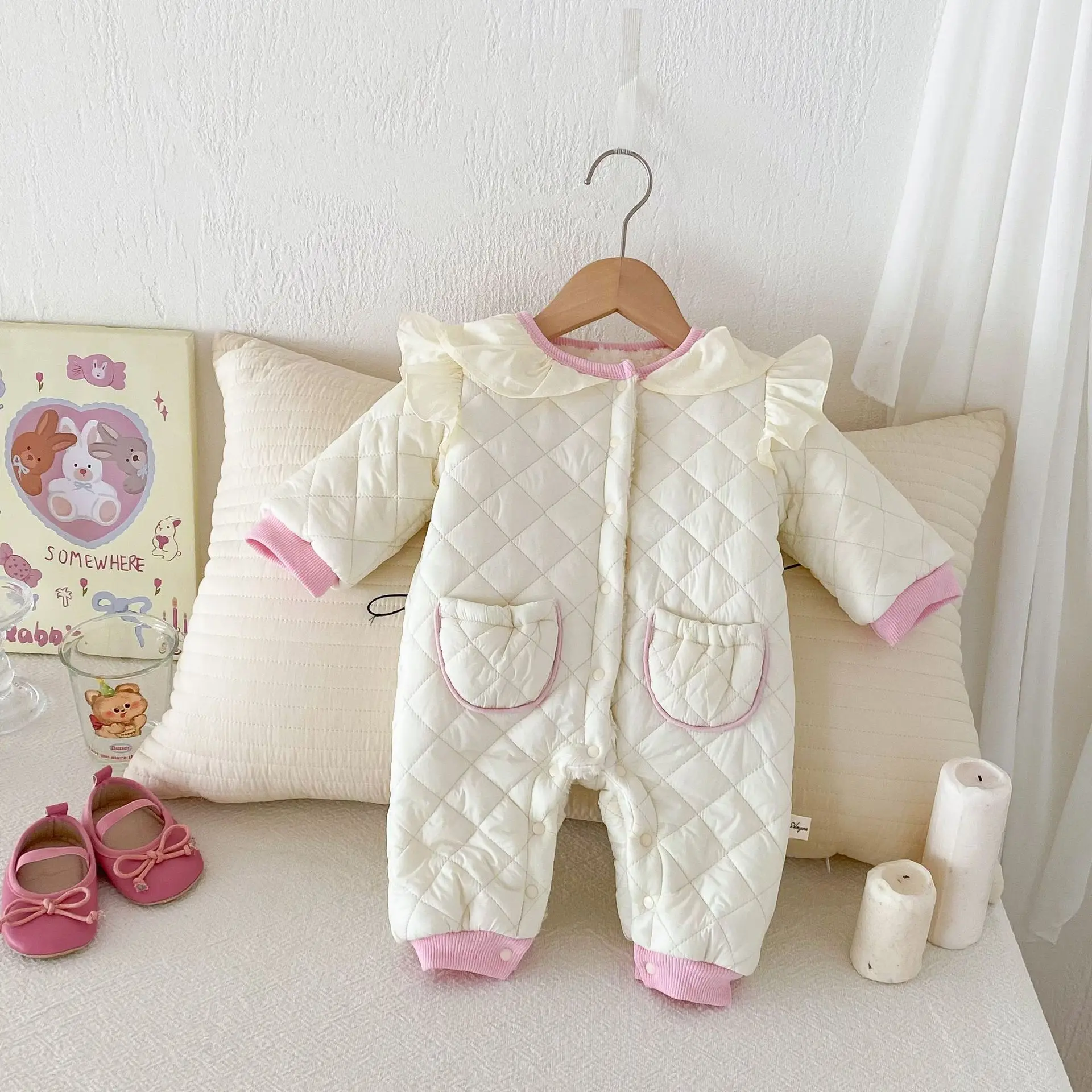 

2024 Winter New Baby Girls Fleece Warm Romper Plus Velvet Thick Newborn Toddler Cute Cartoon Padded Jumpsuit Infant Clothes