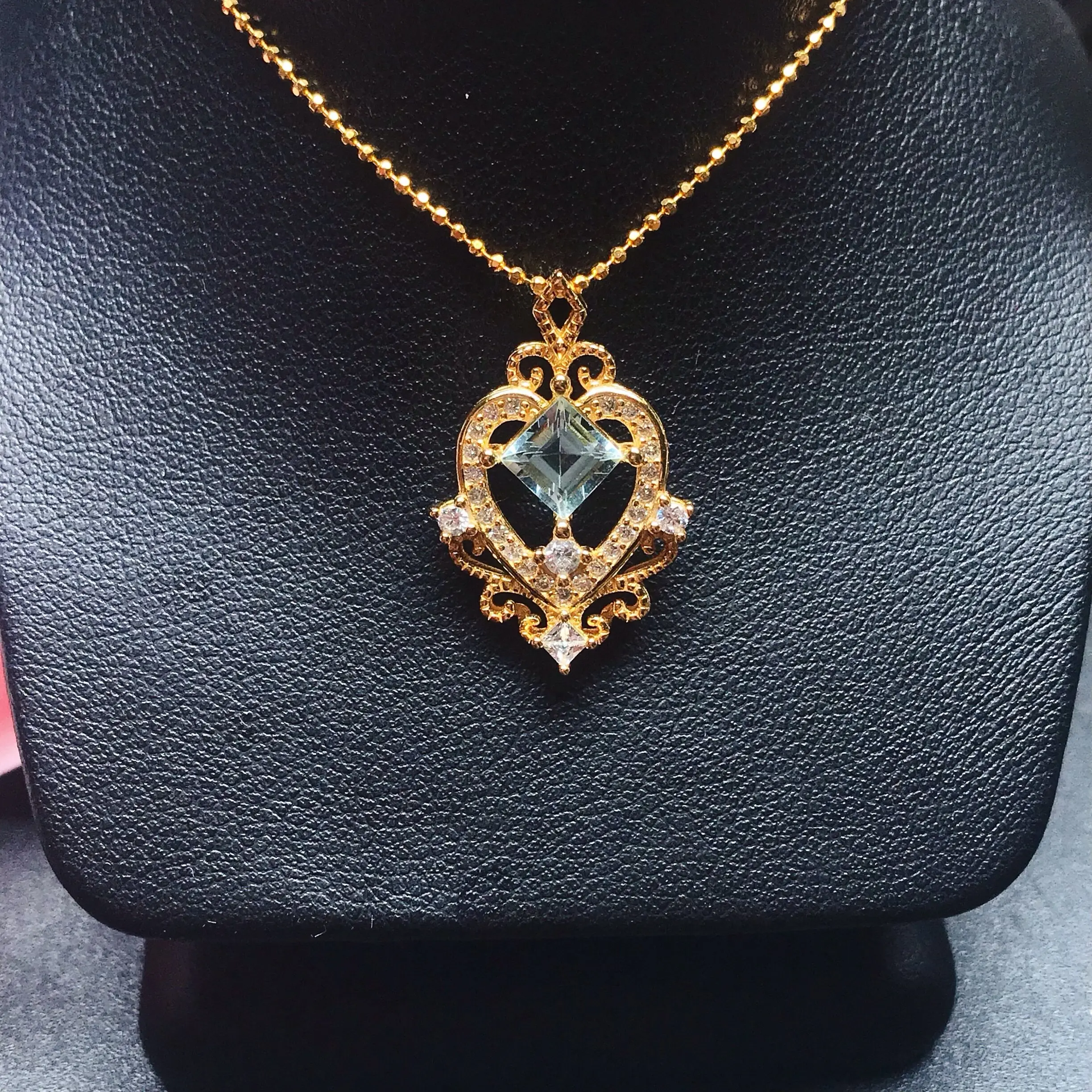 light-luxury-aquamrine-pendant-s925-pure-silver-with-square-cut-natural-aquamarine-exquisite-and-versatile