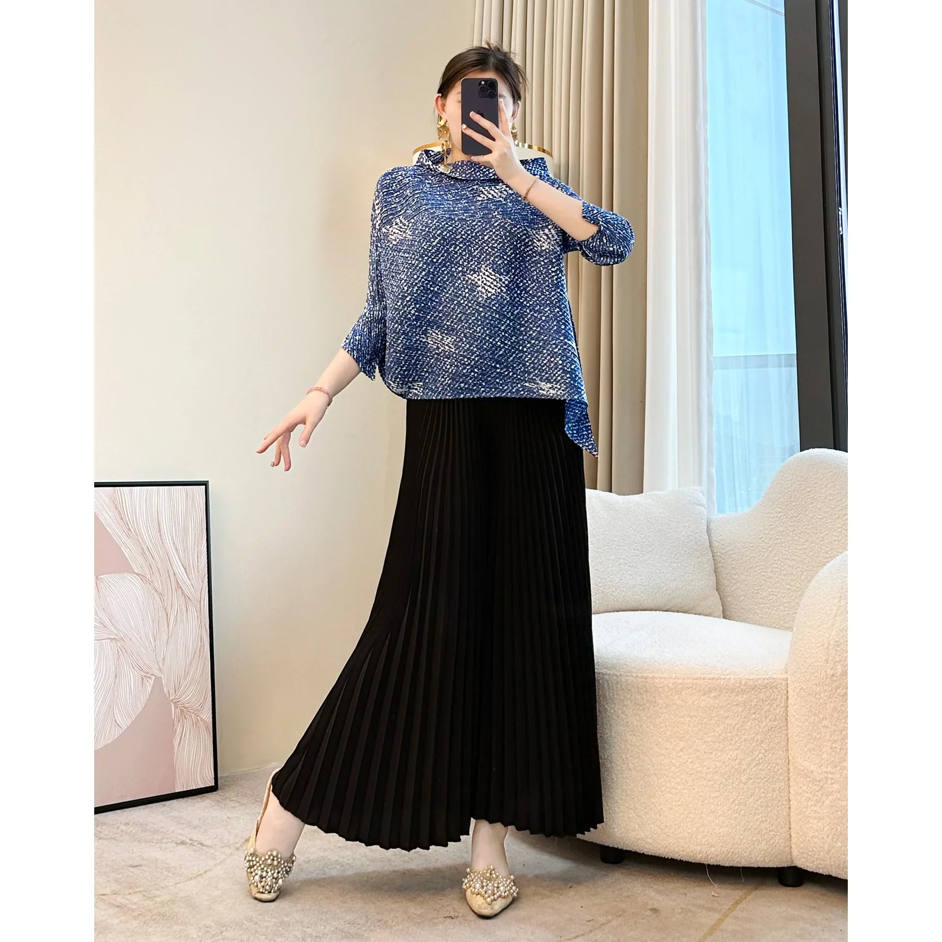 

Miyake Women's Printed Pleated T Shirt 2025 Summer New Fashion Casual Versatile Design Sense Stand Collar Loose Chic Blue Loose