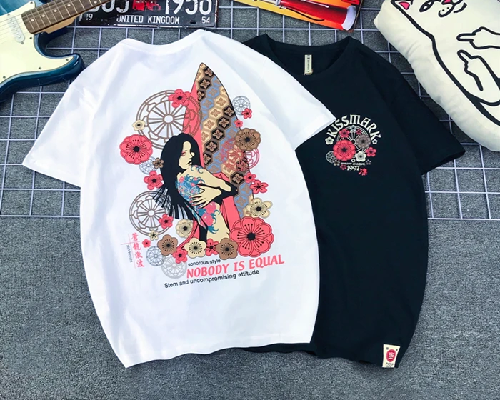 

Japanese Tide Brand Lucky Ghost Little Devil Fishing Carp Printing Pure Cotton Large Size T-shirt Men's Women's Locomotives