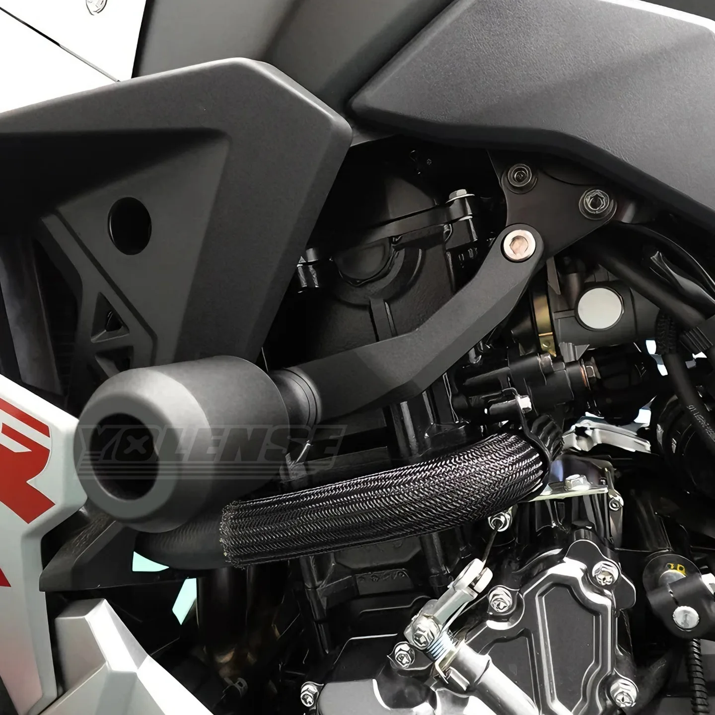 

Motorcycle CNC Falling Protection Frame Slider Fairing Guard Crash Pad Protector For Suzuki GSX-8R GSX-8S GSX-8 GSX8R 2023-2026