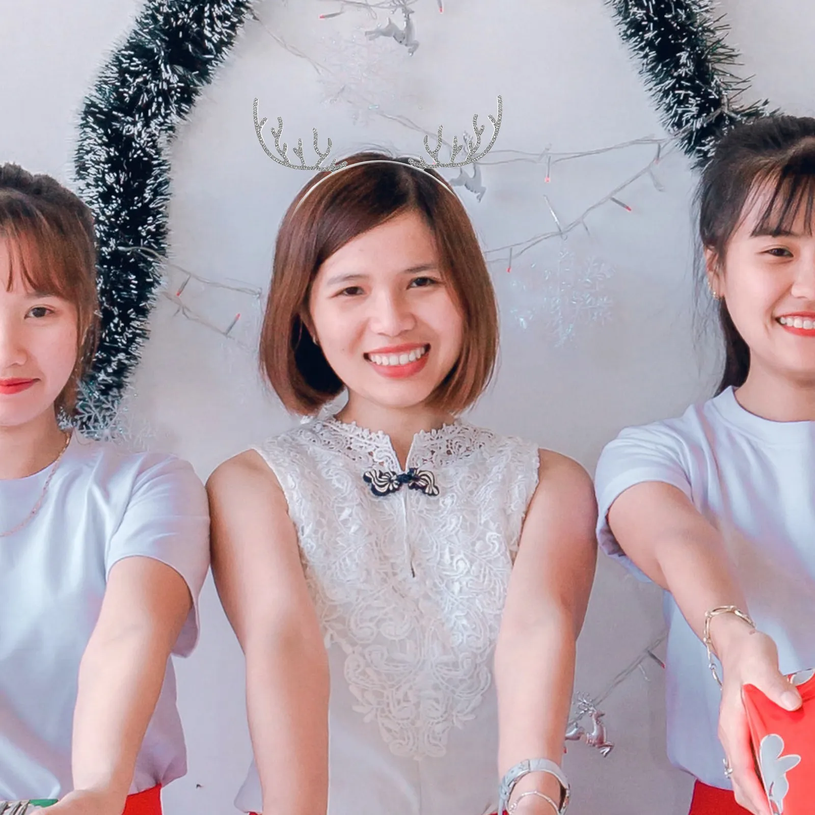 

3Pcs Women Christmas Headband Set Alloy Snowflake Reindeer Glitter Holiday Hairpieces for Party Costume Events