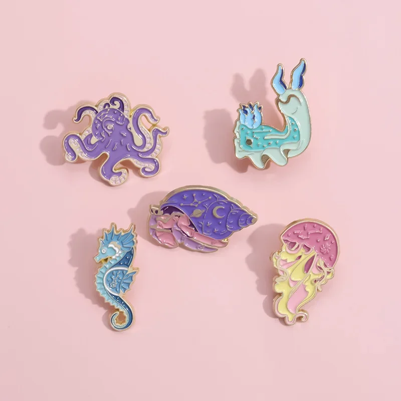 Cartoon Marine Animal Series Brooch Creative Cute Octopus Hermit Crab Seahorse Jellyfish Shaped Metal Badge Brooches for Women