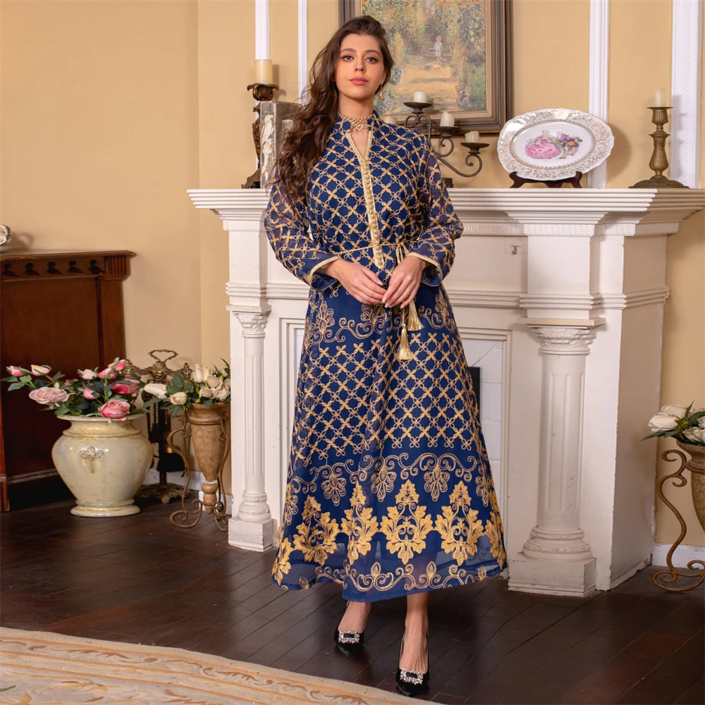 Abito lungo ricamato a vestaglia lunga da donna musulmana del Medio Oriente Abito alla moda
