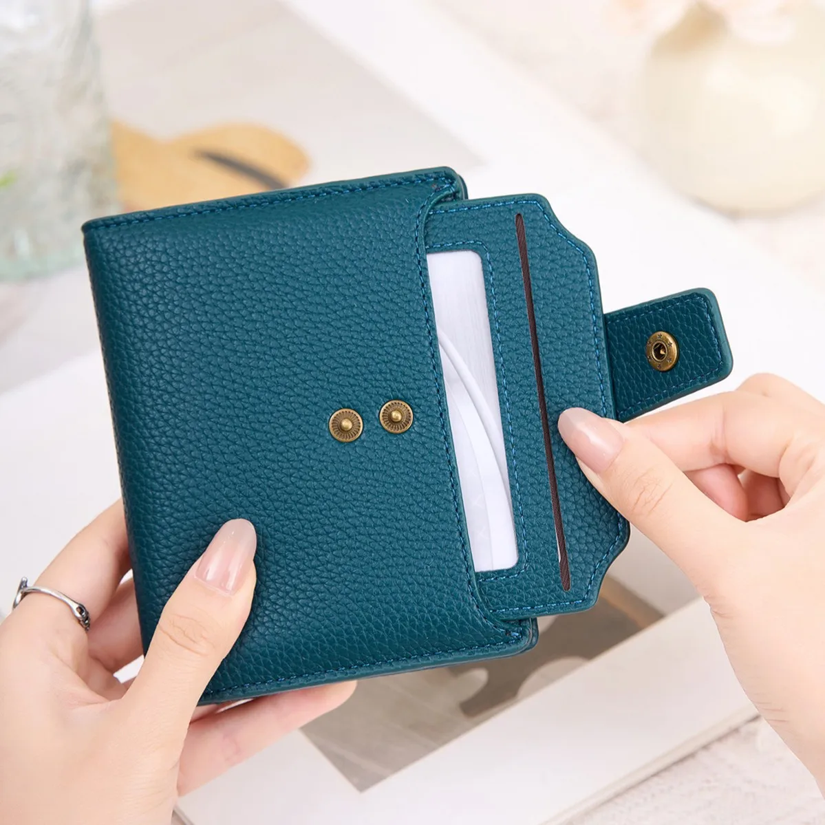 New RFID Blocking Women's Wallet - PU Leather Zip-Clasp Compact Purse, Fashionable Multi-Card Holder