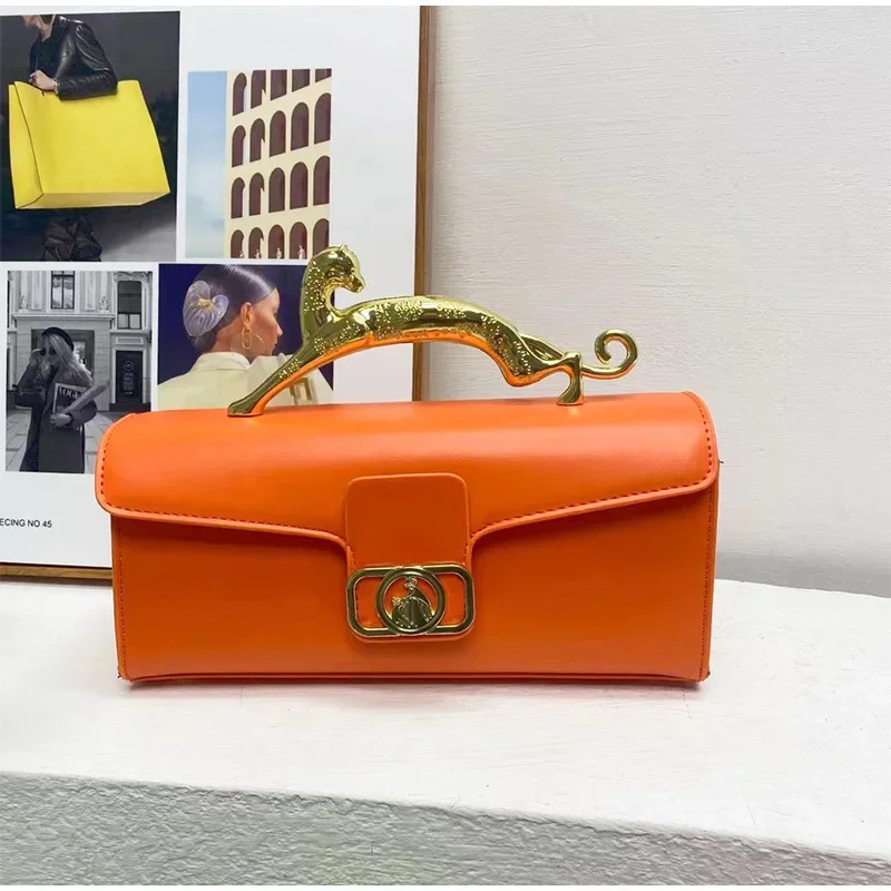 Women Luxury Brand Design Leather Shell Bag 2023 New Ladies Metal Buckle Simple Fashion Shoulder Bag Party Commuting Oblique Bag